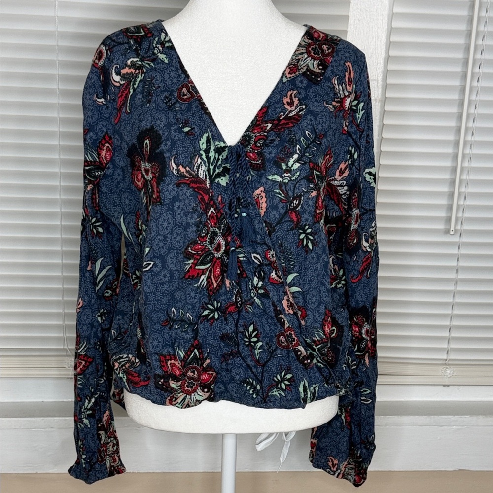 Hollister Floral V-Neck High Low Blouse
